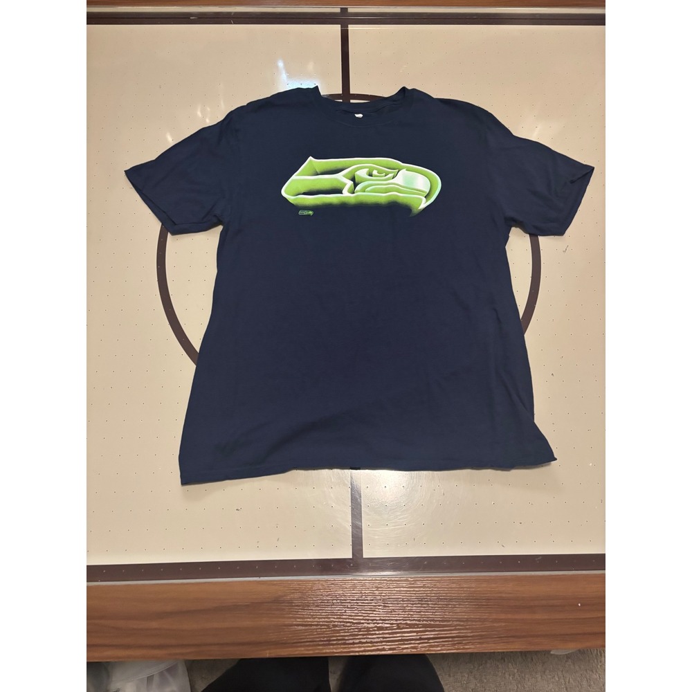 1184 Fanatics Seattle Seahawks Mens Large Navy Blue Graphic T-Shirt NFL Football